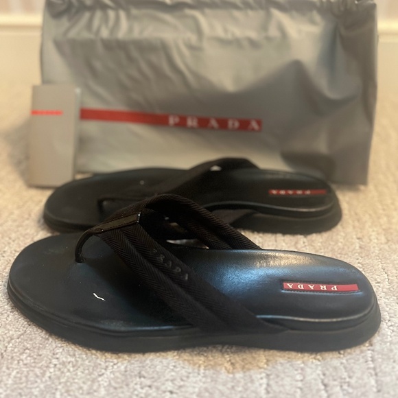 Authentic Prada Black Flip Flops Size 10 - Picture 1 of 5